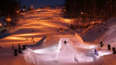 Любителям горнолыжного спорта рассказали о последних курортах сезона в РФ