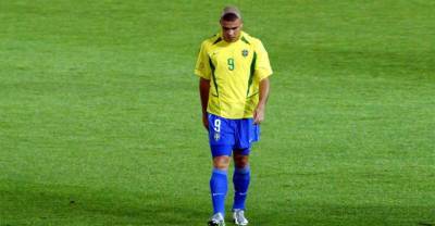 Роналдо извинился перед матерями поклонников за свою причёску на ЧМ-2002