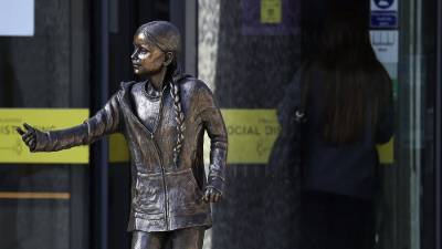 Грета Тунберг - В Британии поставили памятник Грете Тунберг - m24.ru - Англия - Швеция