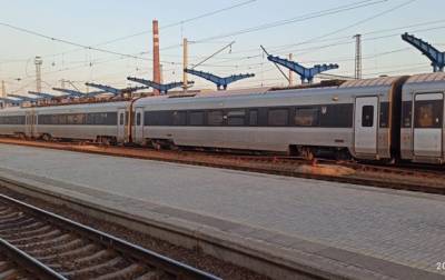 Кража кабеля на станции Дарница повлекла задержку поездов