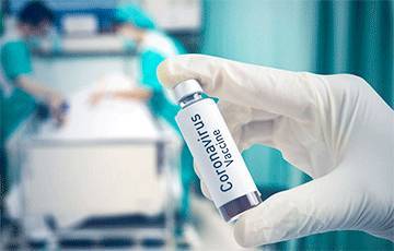 Bloomberg: Вакцины помогают уменьшить количество случаев COVID-19