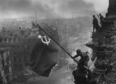 Почему Знамя Победы пронесли на параде только в 1965 году