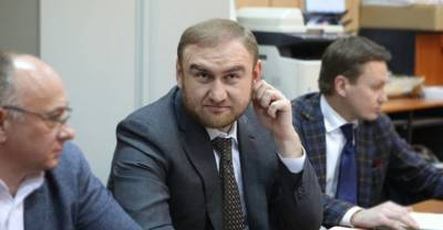 Завершено расследование дела бывшего сенатора Арашукова и его семьи