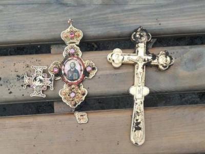 Выбил дверь и украл кресты: на Львовщине несовершеннолетний ограбил церковь – фото