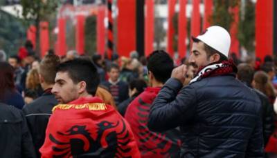 Албанская шпана терроризирует сербскую школу в Косово
