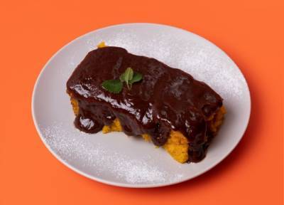 Морковный пирог с шоколадным кремом: рецепт от Марко Черветти