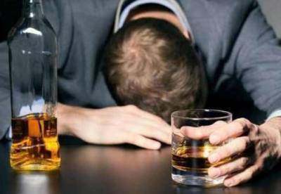 Нарколог объяснил, как определить стал ли пьющий человек алкоголиком