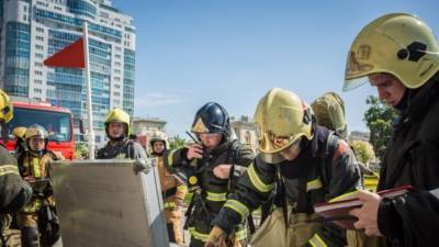 МЧС России провело в Чите тактические учения по борьбе с ландшафтными пожарами