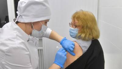 Более 50 тысяч жителей Приморья привились от коронавируса