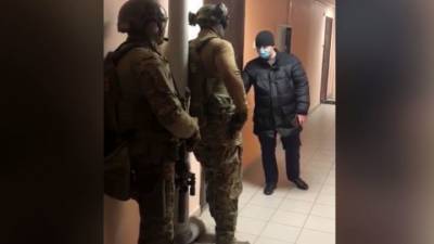 Подозреваемый по делу о незаконной прослушке доставлен в Екатеринбург