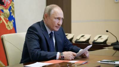 Путин поручил защитить трудовые права россиян