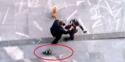 У парламента Словении обезвредили мужчину, пришедшего туда с бензопилой из-за локдауна — видео