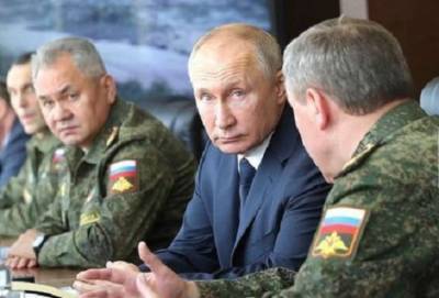 Кремль прикрывает переброску войск к границе Украины старой песней о «гражаднской войне»