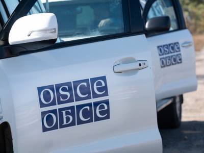 Миссию ОБСЕ в Украине "в последний момент" продлили еще на год