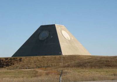 В США рассказали, как уникальный радар-пирамида Safeguard превратился в реликвию