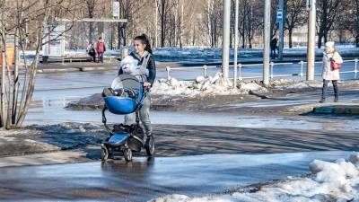 Синоптик пообещал неоднородную погоду в апреле в Москве