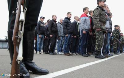 Конец эры военкоматов: в Украине появится электронный военный билет