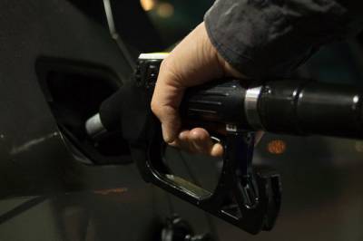 Минэнерго хочет выровнять оптовые цены на бензин