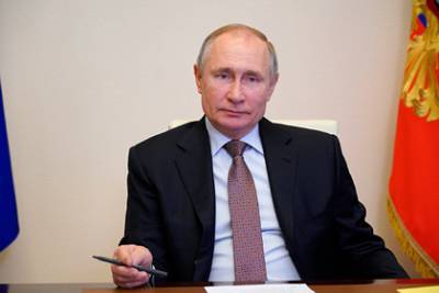 Путин прокомментировал обязательную предустановку российских приложений