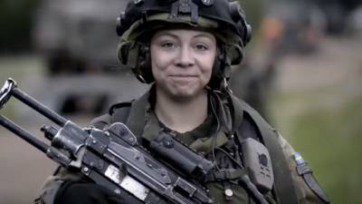 Военнослужащие в Швейцарии смогут носить женское белье