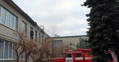 Сотрудники ГСЧС провели экстренную эвакуацию детей из загоревшегося сада на Киевщине