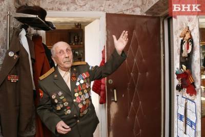 Ветеран ВОВ показал бесплатно отремонтированную квартиру в Сыктывкаре