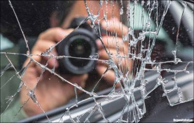 Разбить зеркала. Белорусские власти делают из журналистов уголовников