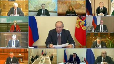 Самые разные темы обсудил Владимир Путин на совещании с министрами по развитию регионов