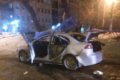 В Челябинске взорвалась иномарка, водитель в больнице