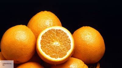 Медики рассказали о риске для здоровья из-за регулярного употребления апельсинов