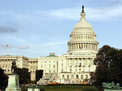 СМИ: Из-за угрозы штурма Капитолия конгрессмены отменили заседание