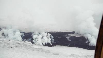 Выброс вулканических бомб начался на вулкане Ключевском на Камчатке