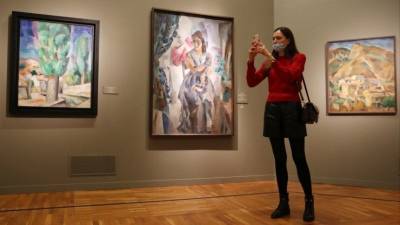 Шедевры молодого поколения: В Русском музее открылась выставка художников-миллениалов