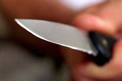 22-летний читинец с ножом напал на оператора АЗС и украл деньги из кассы