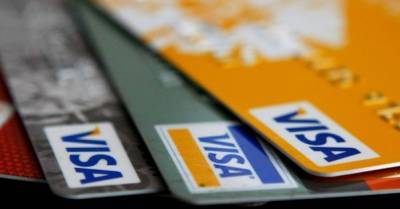 В Украине растет количество операций с платежными картами и расчетов в интернете