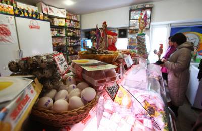 Россиянам пообещали стабилизацию цен на мясо птиц и яйца