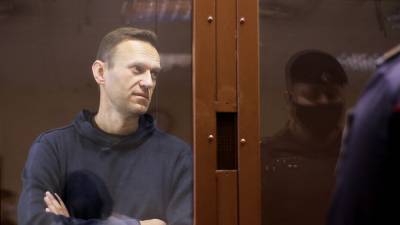 На Навального вновь подали в суд