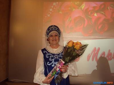 Александр Тугарев - Долинских женщин поздравили в преддверии 8 Марта - sakhalin.info - Долинск