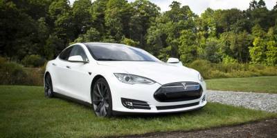 Электромобили Tesla прибыли в порт Ашдод. Кто готов заплатить 180,000 шекелей?