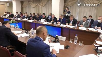 Министры спорта и медицины отчитались перед ульяновскими парламентариями за 2020-й