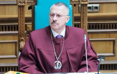 Судьи КСУ поспорили из-за кресла Тупицкого