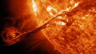 Найден источник опасных частиц из солнечной короны