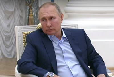 Владимир Путин выступил за участие волонтёров в выборах в региональные парламенты