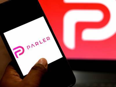 Семь пятниц Parler: соцсеть отозвала и снова подала иск против Amazon