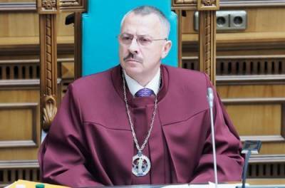 Кресло Тупицкого стало камнем раздора для судей КСУ