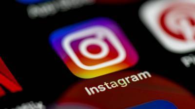 Роскомнадзор затребовал у Facebook списки заблокированных Instagram-аккаунтов