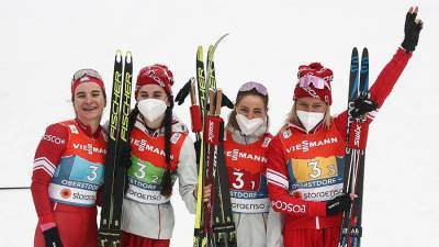 Российские лыжницы стали вторыми в эстафете на ЧМ