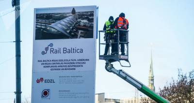 В Балтии уже решили, в какой цвет красить крыши станций Rail Baltica, а в Польше застой