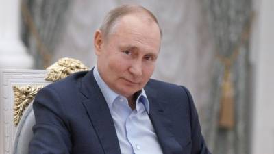 «Только мне не приписывайте»: Путин пошутил про «еще один дворец» под Петербургом