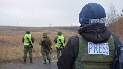 Украинские журналисты собирают материал для провокации против ЛНР